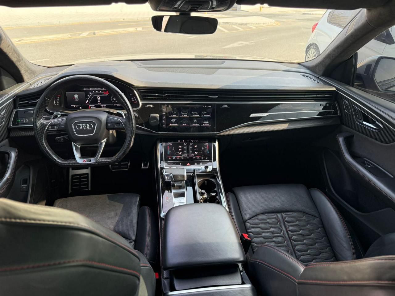 Audi RSQ8