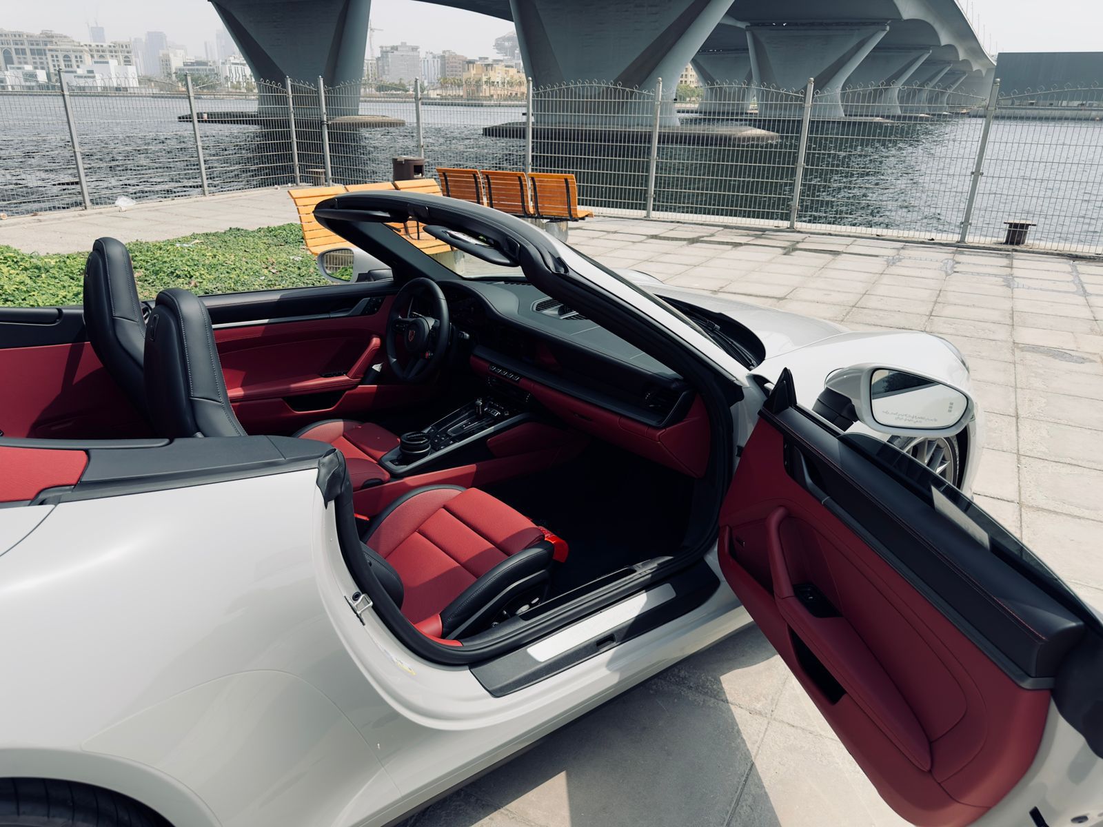 Porsche 911 (2025)